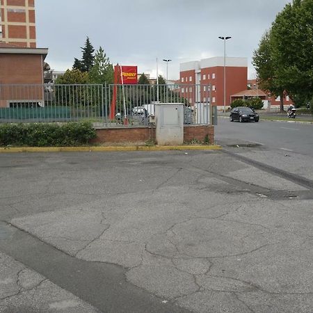Hotel Houston Livorno - Struttura Esclusivamente Turistica - Not For Business Or Workers Eksteriør billede